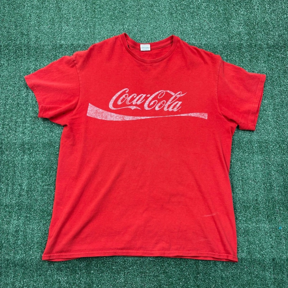 Vintage 2000's Coca-Cola Graphic T-shirt
